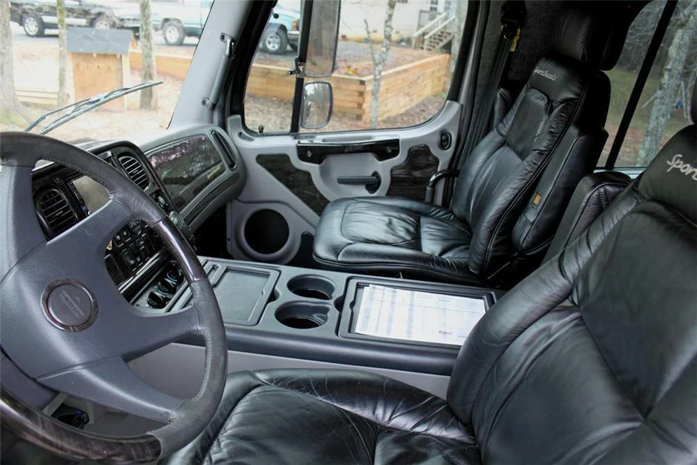 2006 Freightliner - Image 4 of 5