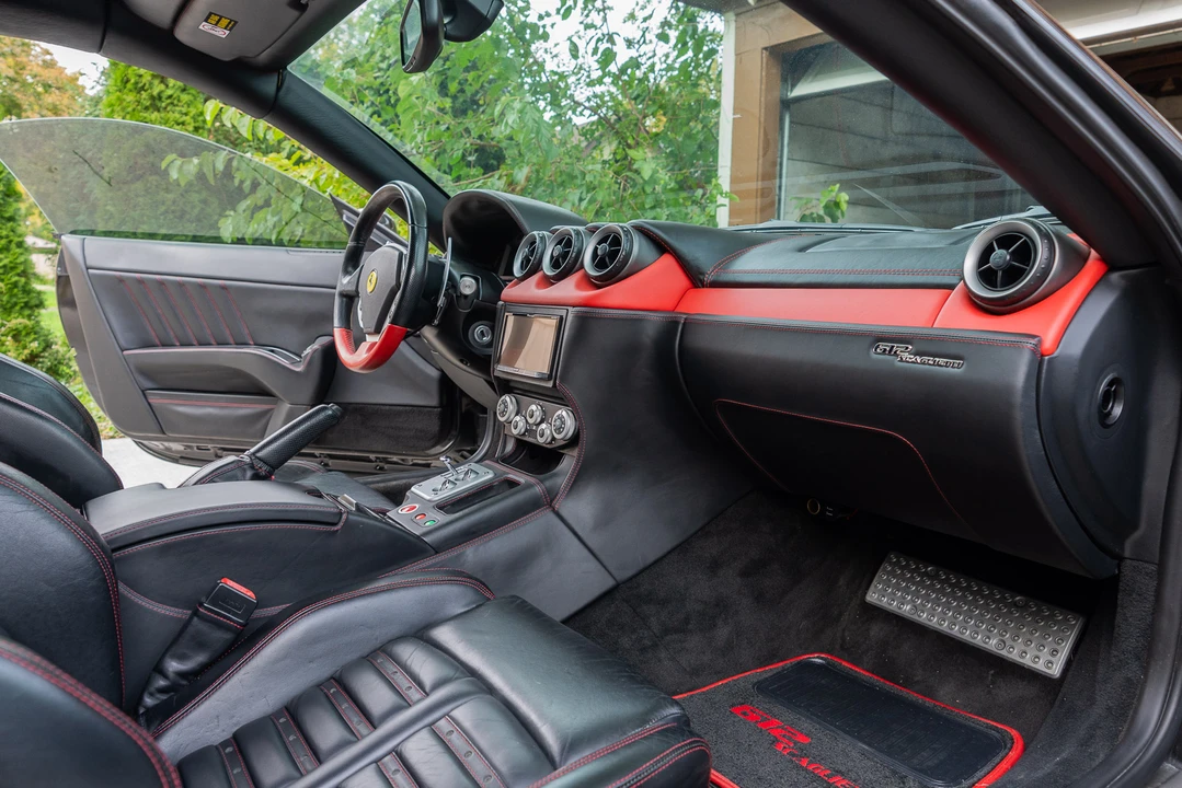 2021 Ferrari 612 - Image 29 of 31