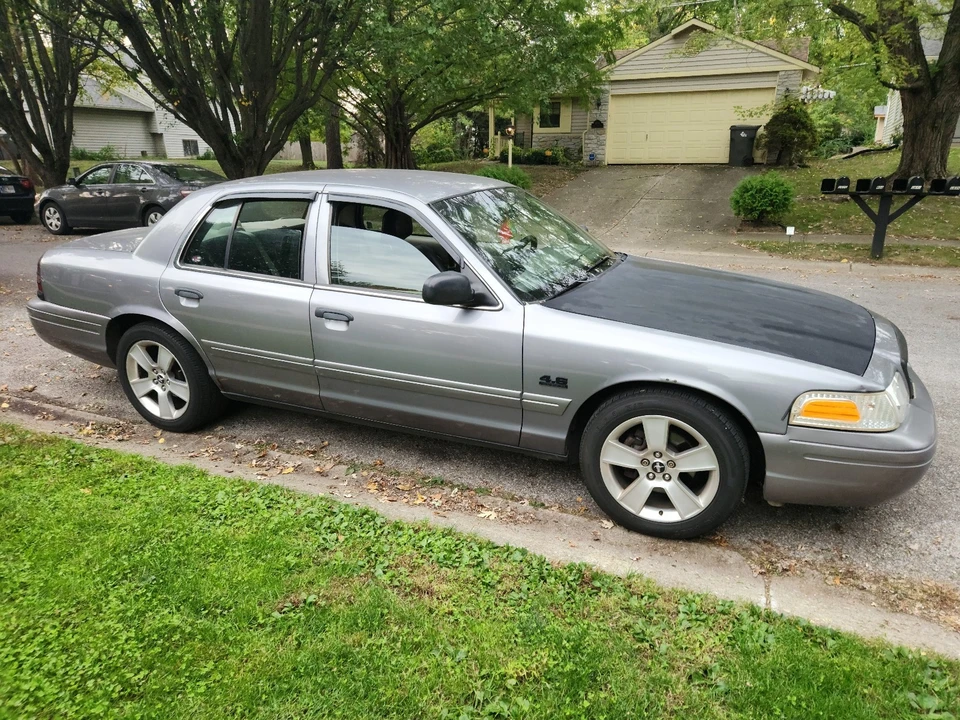 2006 Ford Crown Victoria - Image 5 of 9