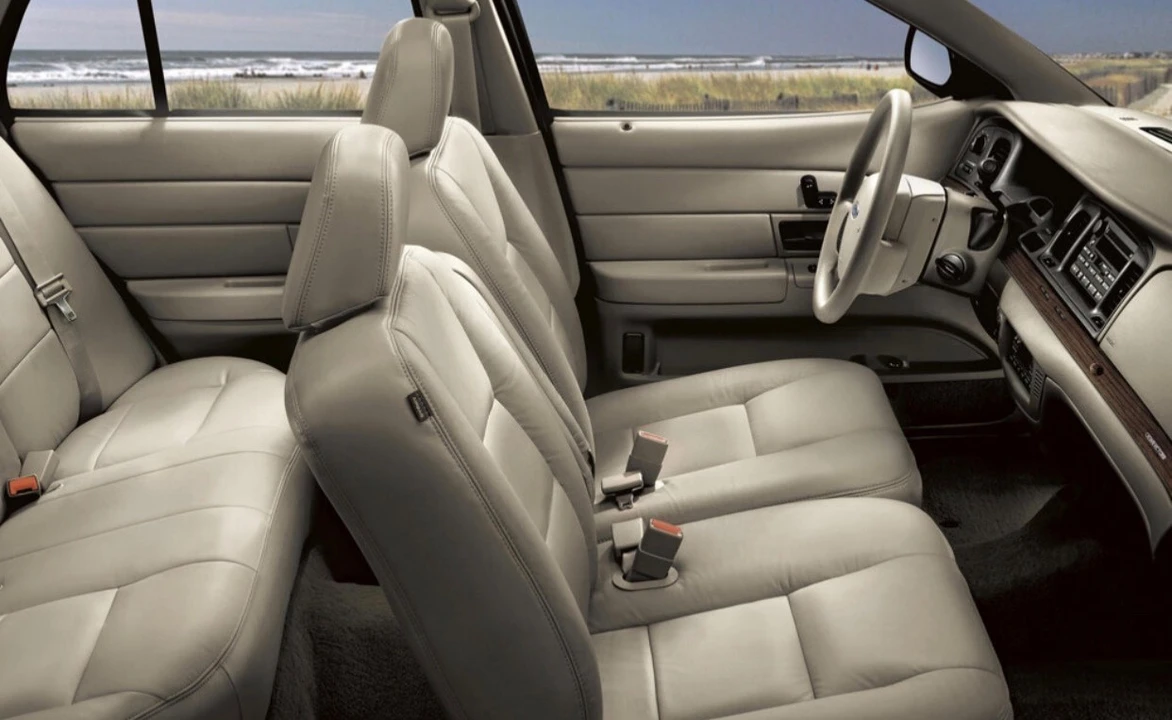 2006 Ford Crown Victoria - Image 4 of 4