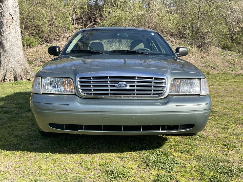 2006 Ford Crown Victoria - Image 22 of 31