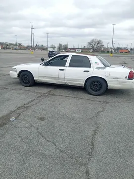 2006 Ford Crown Victoria - Image 3 of 4