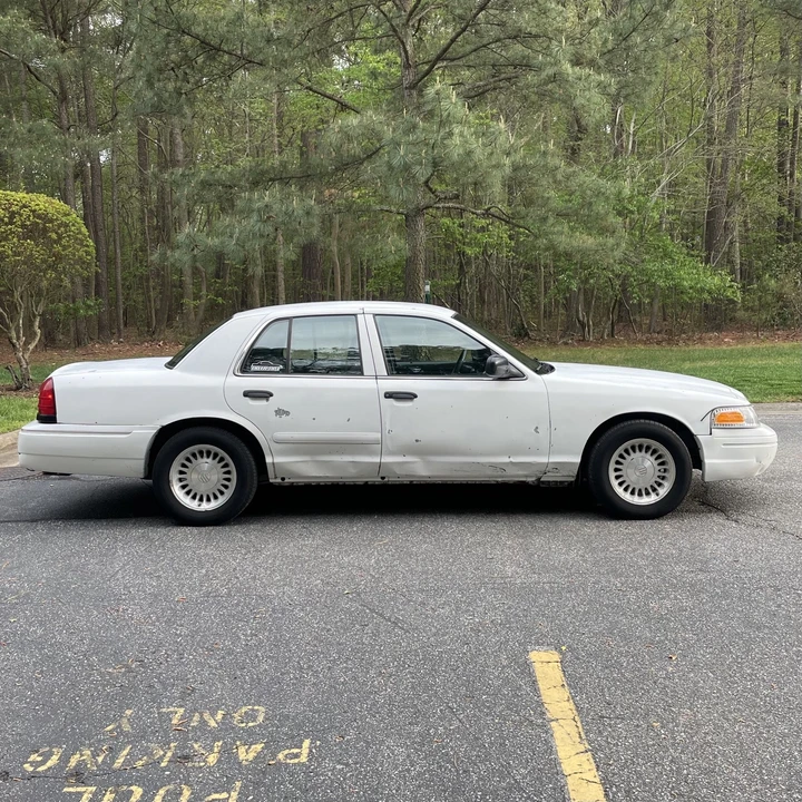2006 Ford Crown Victoria - Image 3 of 21