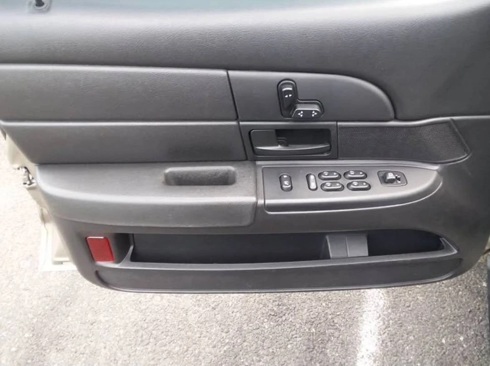 2006 Ford Crown Victoria - Image 8 of 21