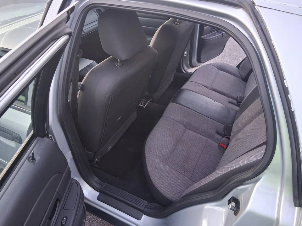 2006 Ford Crown Victoria - Image 14 of 21
