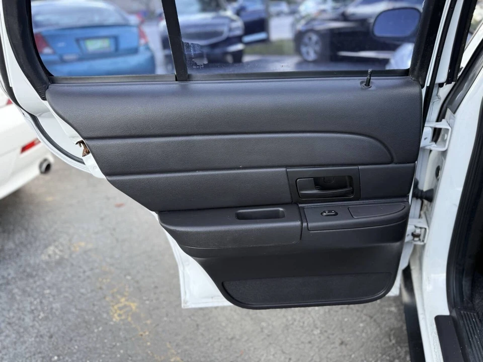 2006 Ford Crown Victoria - Image 14 of 21