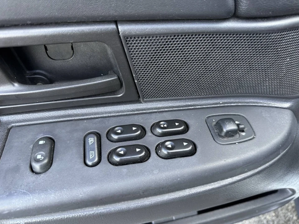 2006 Ford Crown Victoria - Image 19 of 21