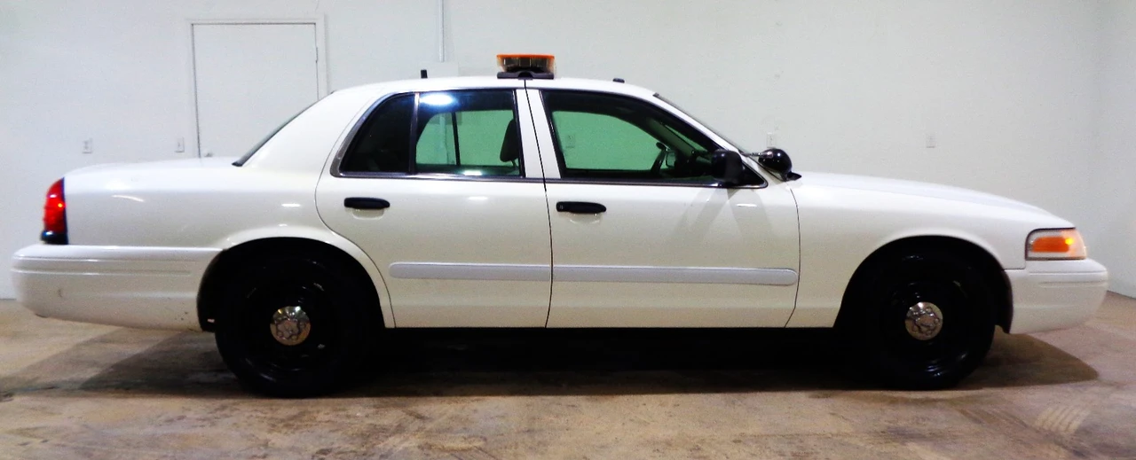 2006 Ford Crown Victoria - Image 6 of 18
