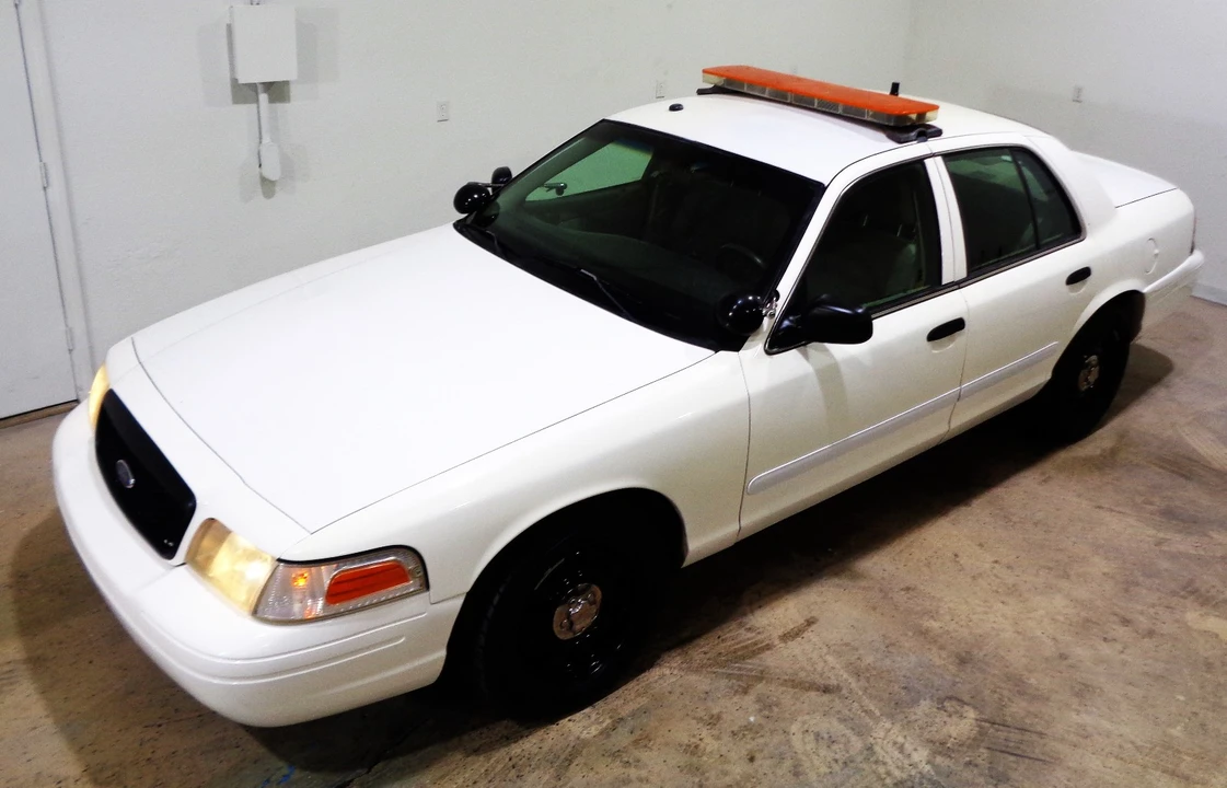 2006 Ford Crown Victoria - Image 10 of 18