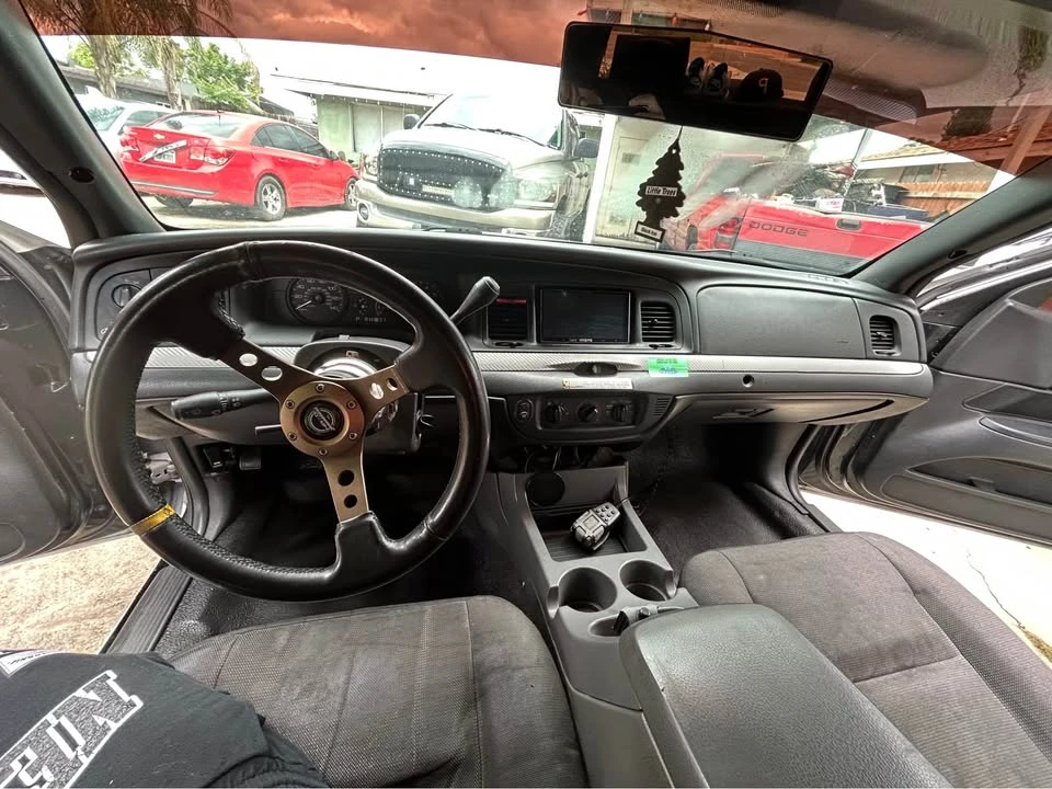 2006 Ford Crown Victoria - Image 6 of 10