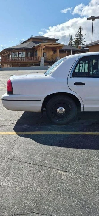 2006 Ford Crown Victoria - Image 3 of 4