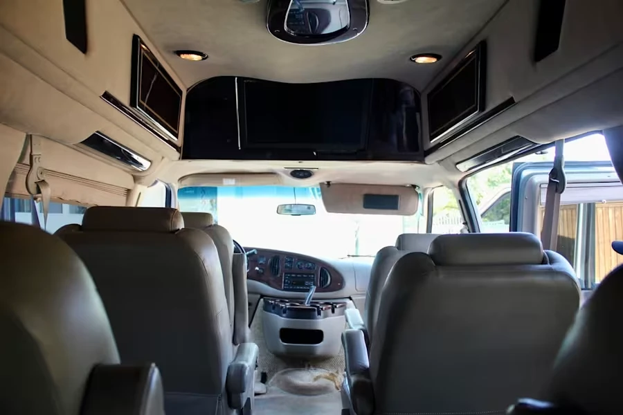 2006 Ford Econoline Van - Image 14 of 23