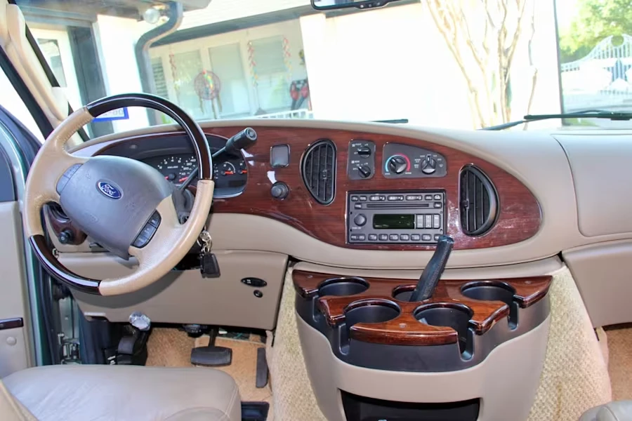 2006 Ford Econoline Van - Image 20 of 23
