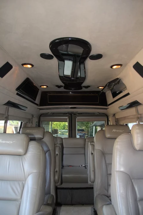 2006 Ford Econoline Van - Image 10 of 23