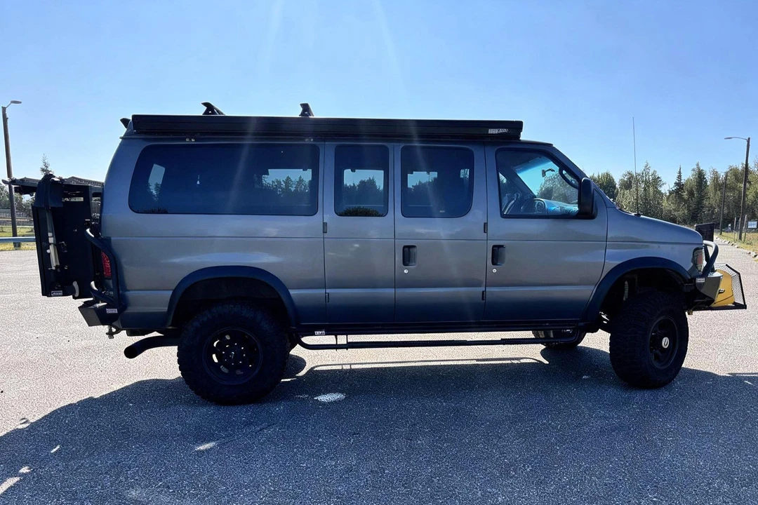 2006 Ford Econoline Van - Image 3 of 31