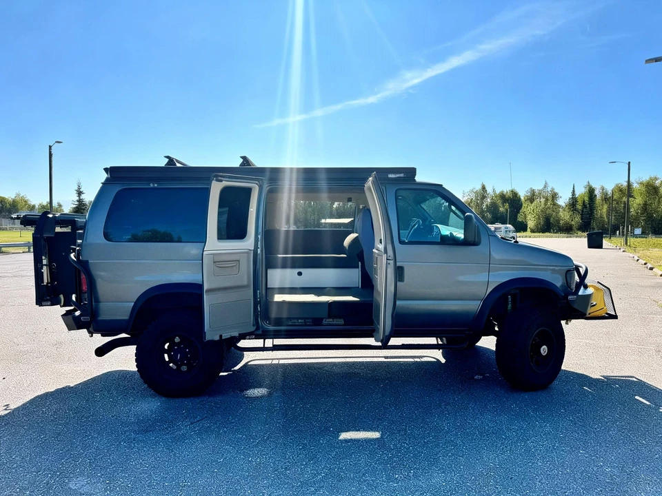 2006 Ford Econoline Van - Image 15 of 31