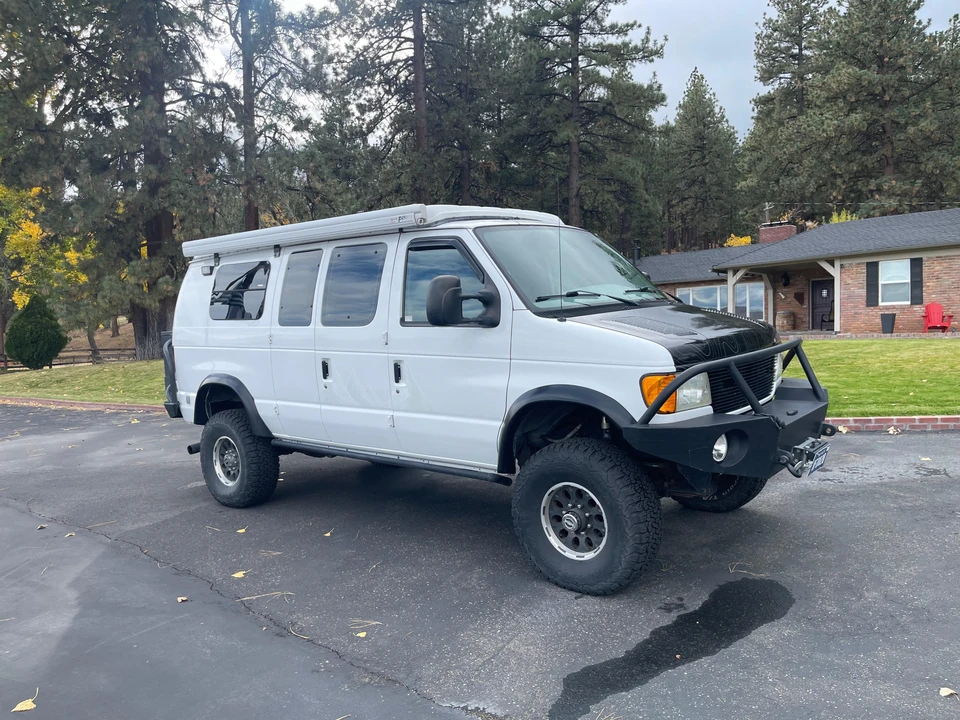 2006 Ford Econoline Van - Image 11 of 31