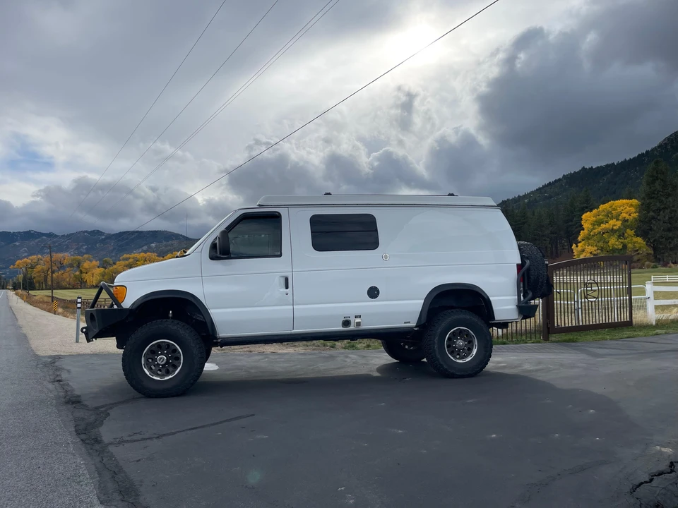 2006 Ford Econoline Van - Image 17 of 31