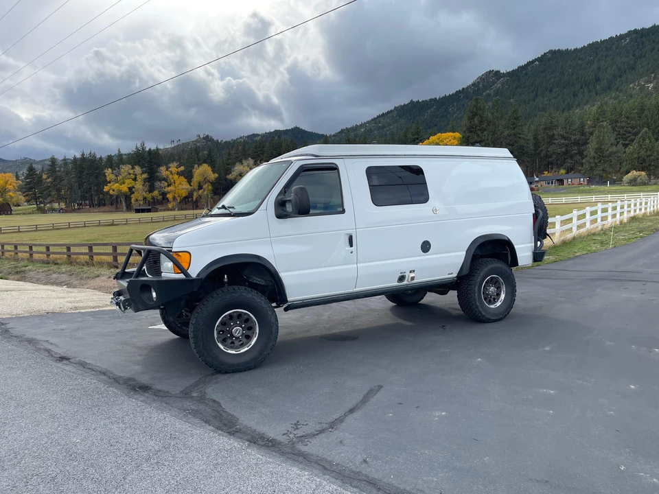 2006 Ford Econoline Van - Image 16 of 31