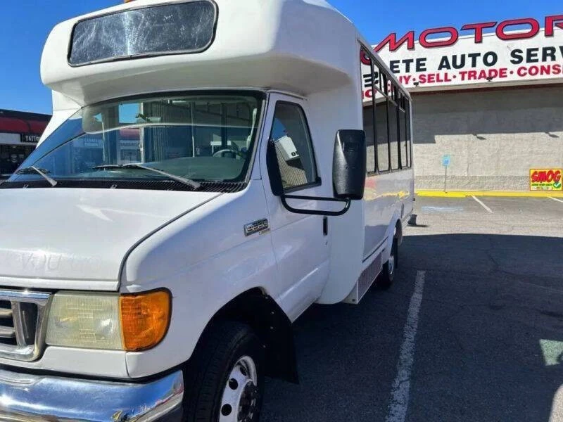 2006 Ford Econoline Van - Image 23 of 31