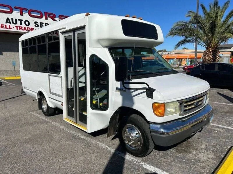 2006 Ford Econoline Van - Image 3 of 21