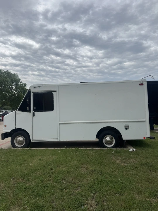 2006 Ford Econoline Van - Image 11 of 16