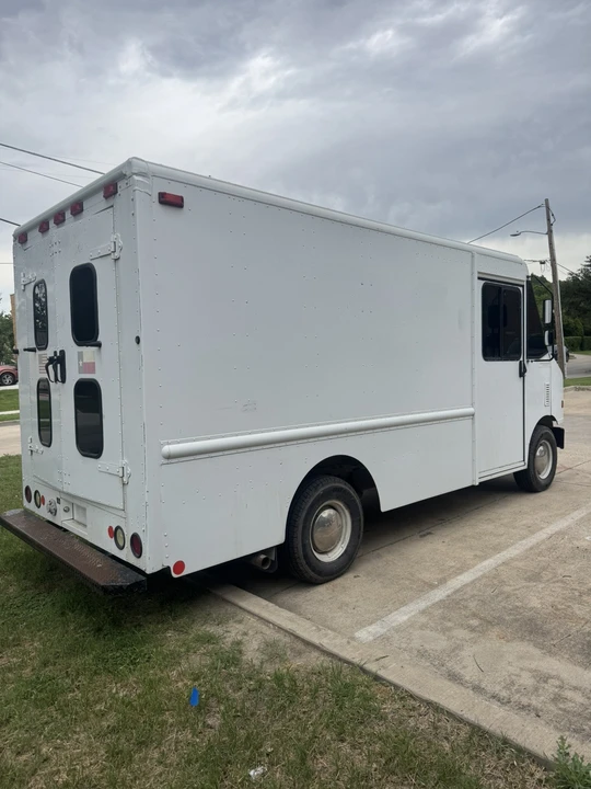 2006 Ford Econoline Van - Image 8 of 16
