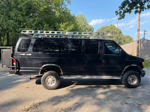 2006 Ford E-350 Super Duty E350 Super Duty Van