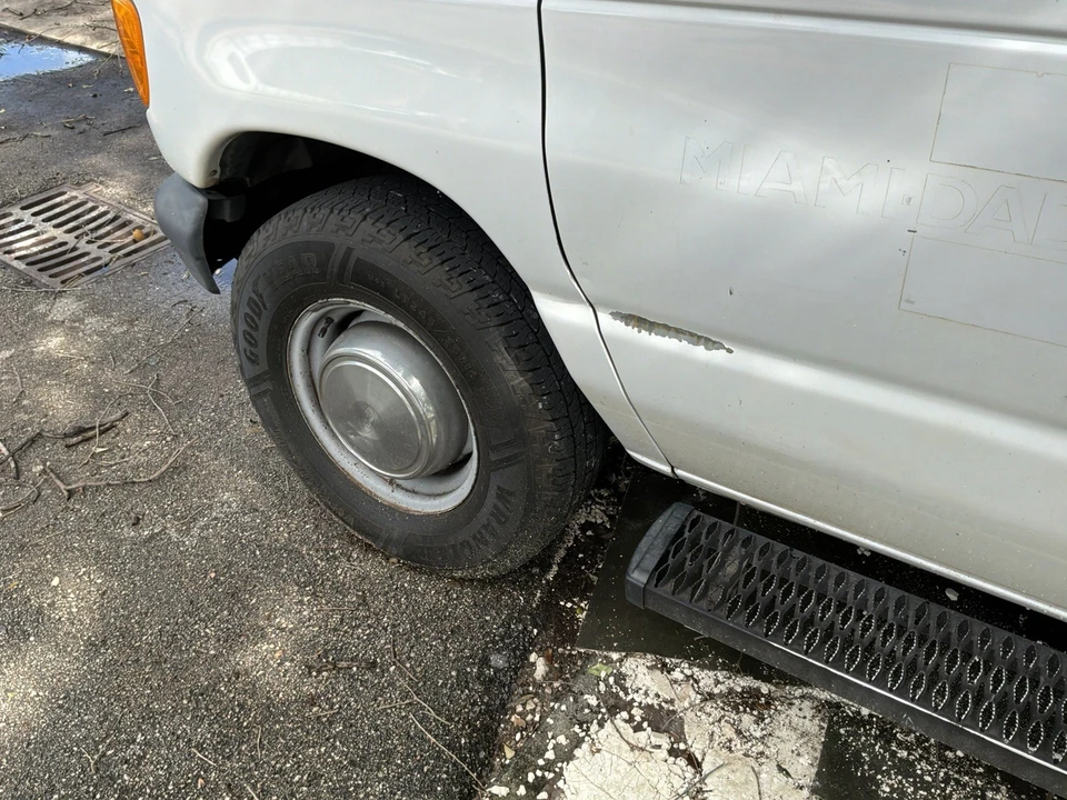 2006 Ford Econoline Van - Image 8 of 26