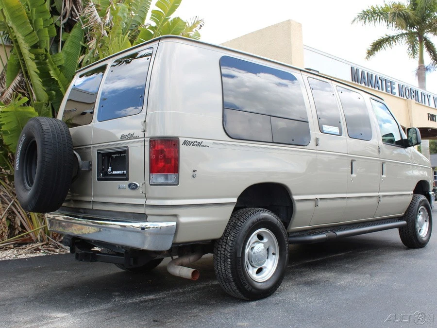2006 Ford Econoline Van - Image 5 of 24