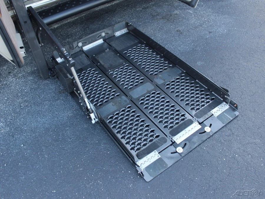 2006 Ford Econoline Van - Image 15 of 24