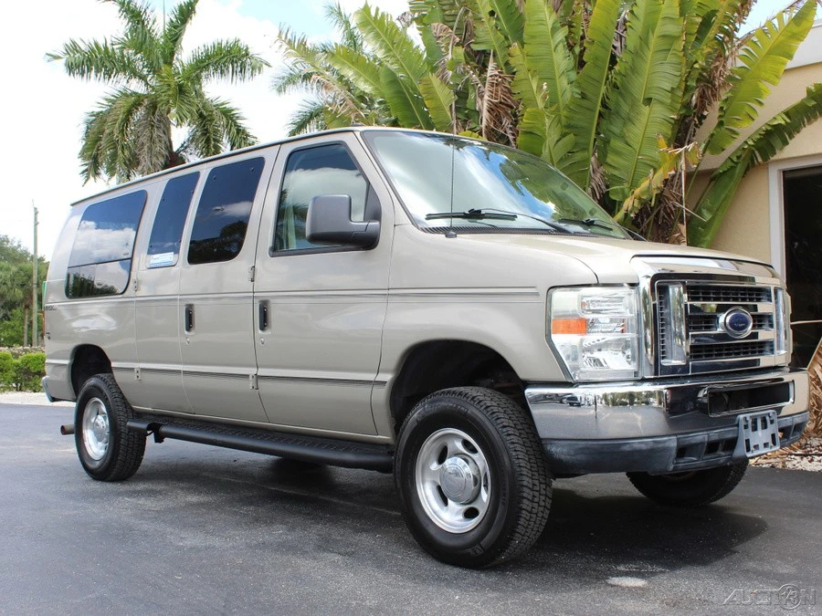 2006 Ford Econoline Van - Image 3 of 24