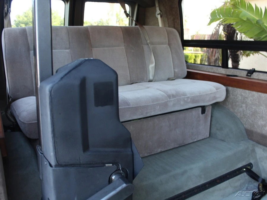 2006 Ford Econoline Van - Image 19 of 24