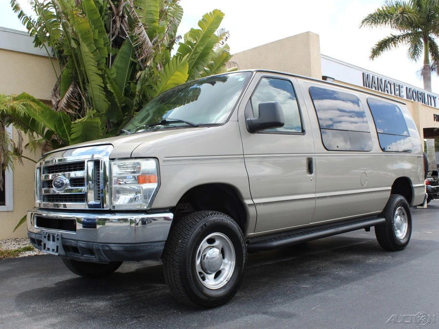 2006 Ford Econoline Van - Image 6 of 24