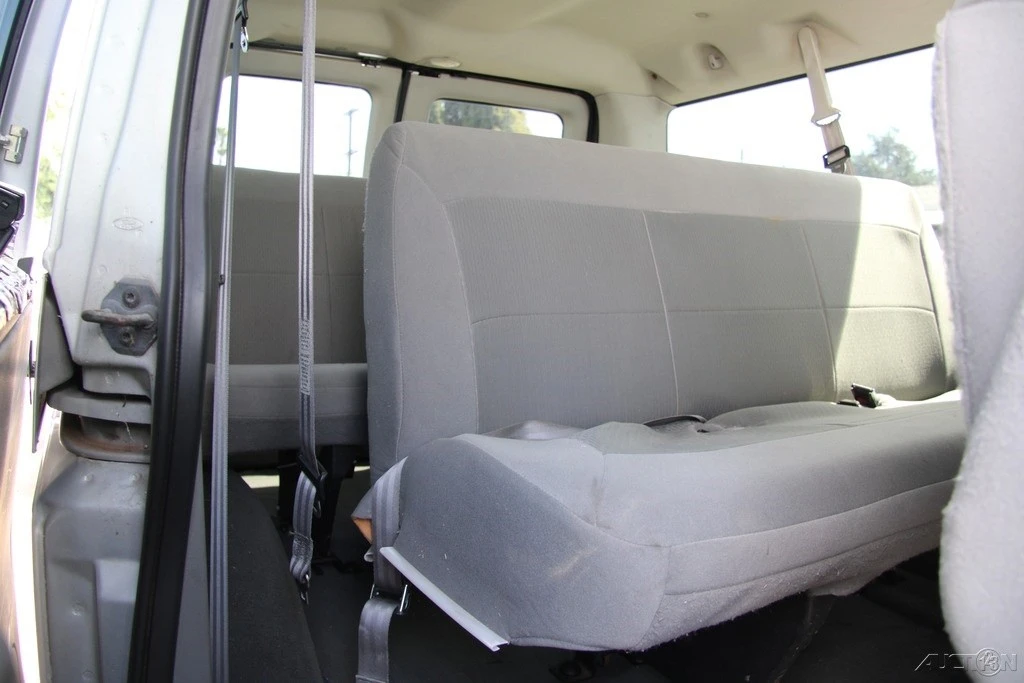 2006 Ford Econoline Van - Image 21 of 21