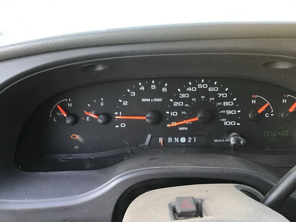 2006 Ford Econoline Van - Image 11 of 12