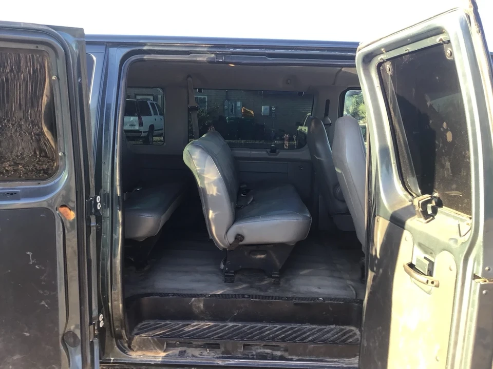 2006 Ford Econoline Van - Image 7 of 12