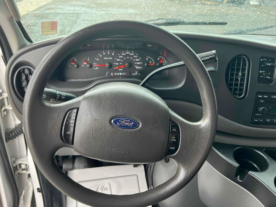 2006 Ford Econoline Van - Image 14 of 21