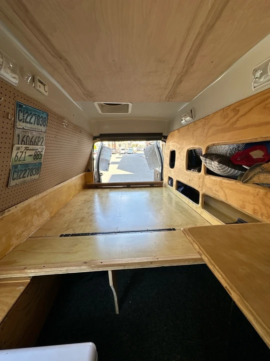 2006 Ford Econoline Van - Image 7 of 18