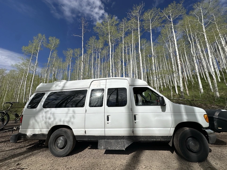 2006 Ford Econoline Van - Image 3 of 18