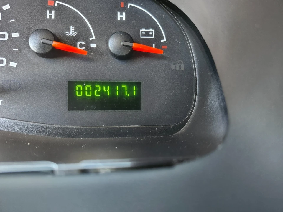 2006 Ford Econoline Van - Image 9 of 19