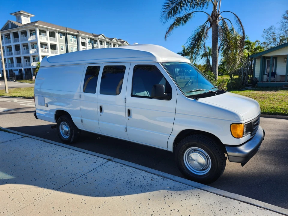 2006 Ford Econoline Van - Image 4 of 19