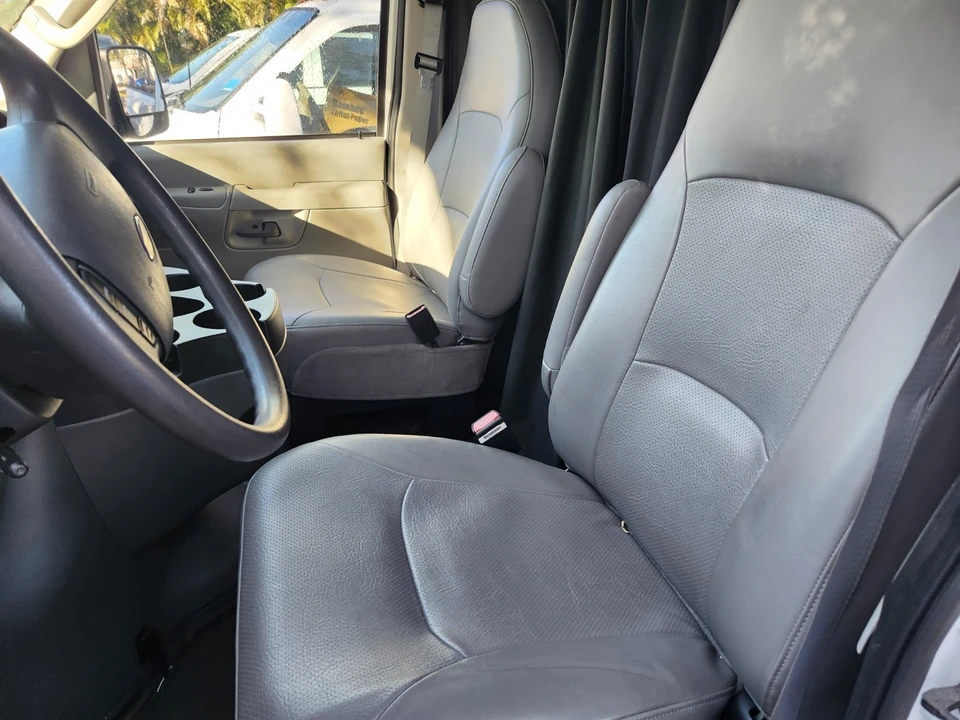 2006 Ford Econoline Van - Image 12 of 19