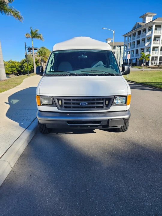 2006 Ford Econoline Van - Image 3 of 19