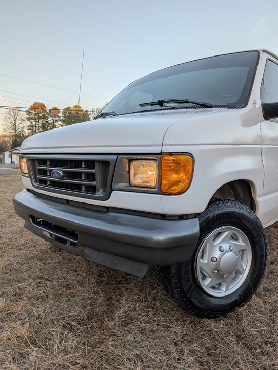 2006 Ford Econoline Van - Image 4 of 18
