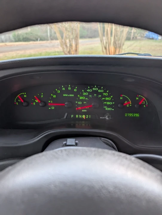 2006 Ford Econoline Van - Image 17 of 18