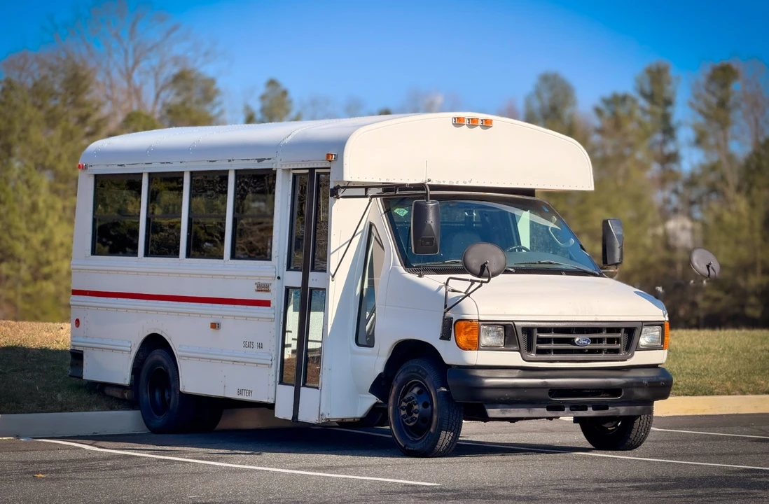 2006 Ford Econoline Van - Image 6 of 21