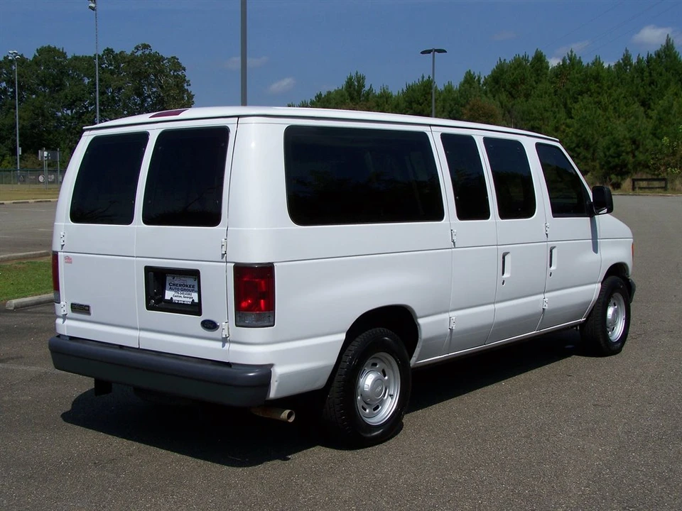 2006 Ford Econoline Van - Image 4 of 14