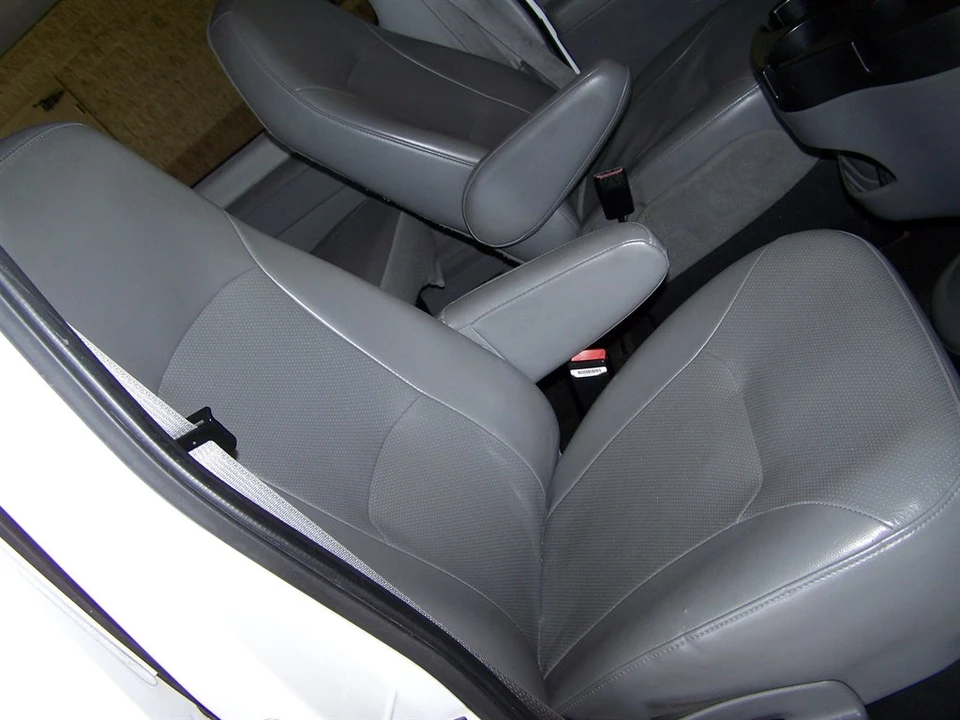 2006 Ford Econoline Van - Image 12 of 14