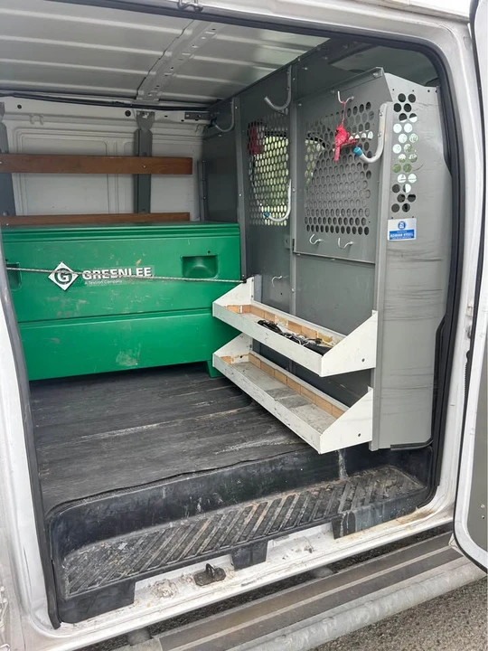 2006 Ford Econoline Van - Image 2 of 4